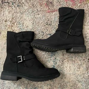 SO® Burmilla Women's black  Moto Ankle Boots size 10